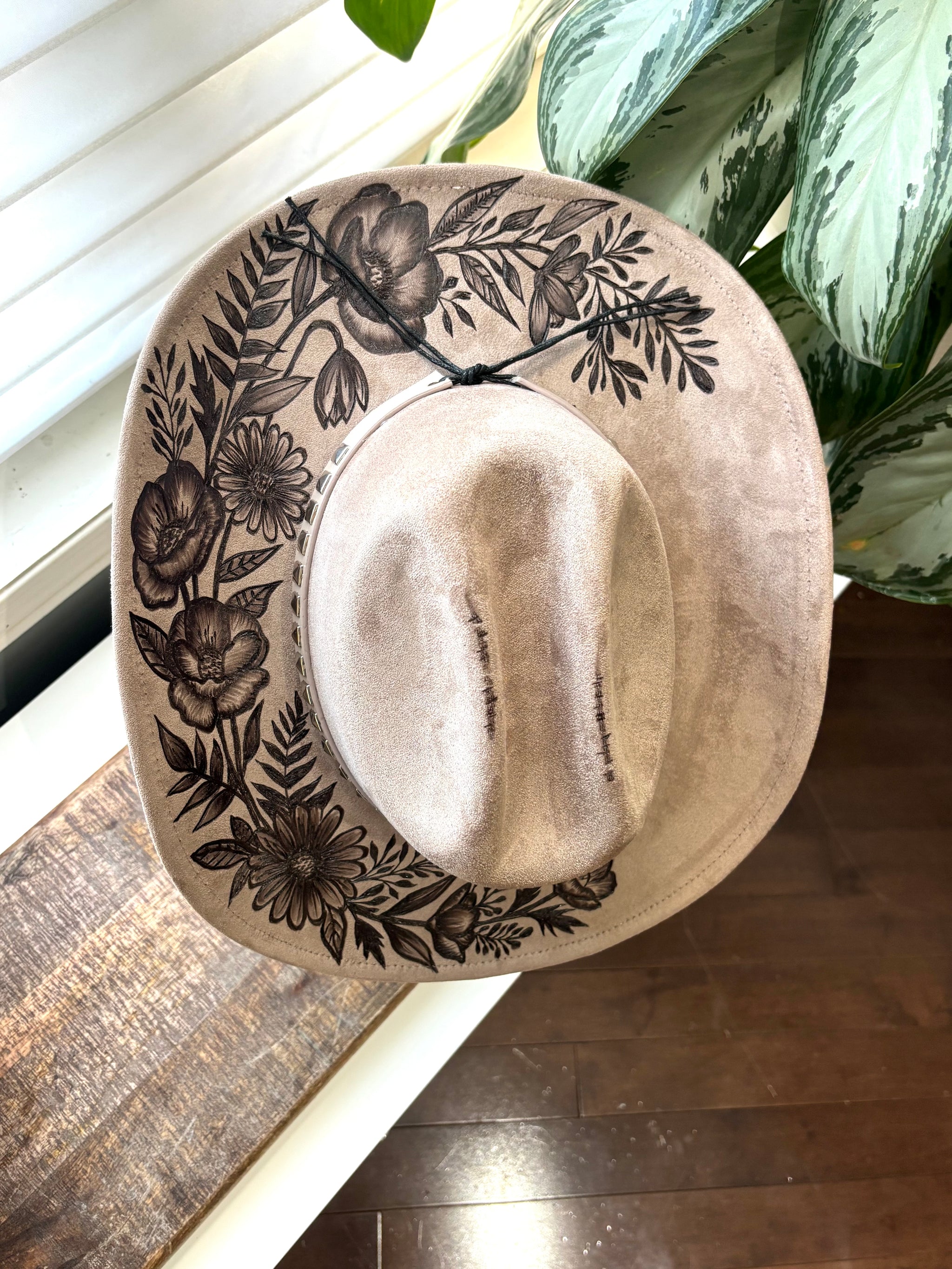 HAND BURNED HAT - WILD BLOSSOMS