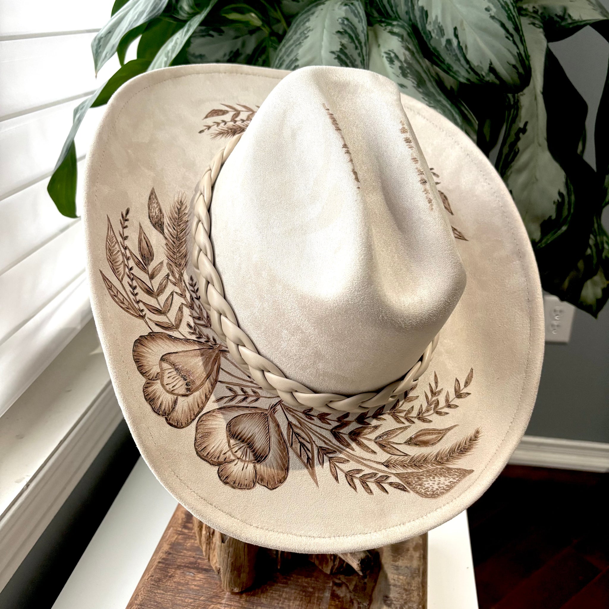 HAND BURNED HAT - "CHRISTINA"