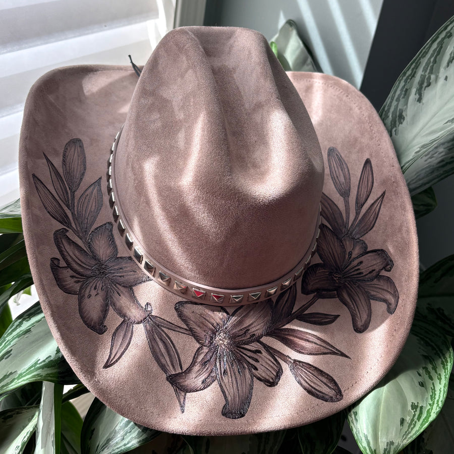 HAND BURNED HAT - LILY