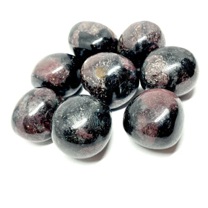 Garnet Tumbled Stone