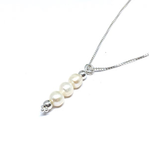 3 Peas in a Pod Necklace (Freshwater Pearl)