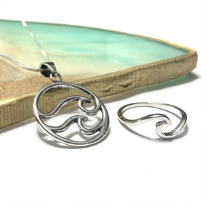 STERLING SILVER WAVE NECKLACE