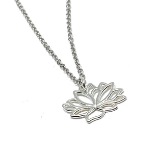 STERLING SILVER MINI LOTUS FLOWER NECKLACE