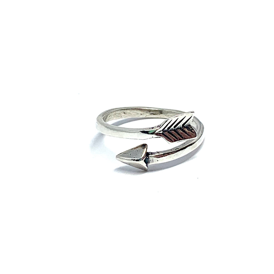 THE STERLING SILVER ARROW RING (SZ 8-9)